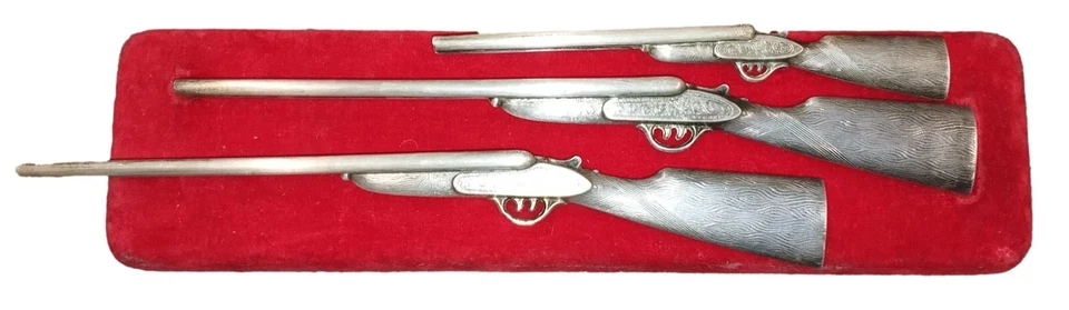 3 迷你狩猎枪。 CHISELED 银色。 西班牙 CIRCA 1950 银色 — 第 1/1 张图片