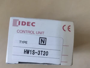 Brand New IDEC HW1S-3T20 Switch HW1S3T20 Fast Shipping - Picture 1 of 5