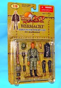 1:18 Ultimate Soldier WWII Wehrmacht German Infantry Kemnett Figure w/ Open Coat - Picture 1 of 4