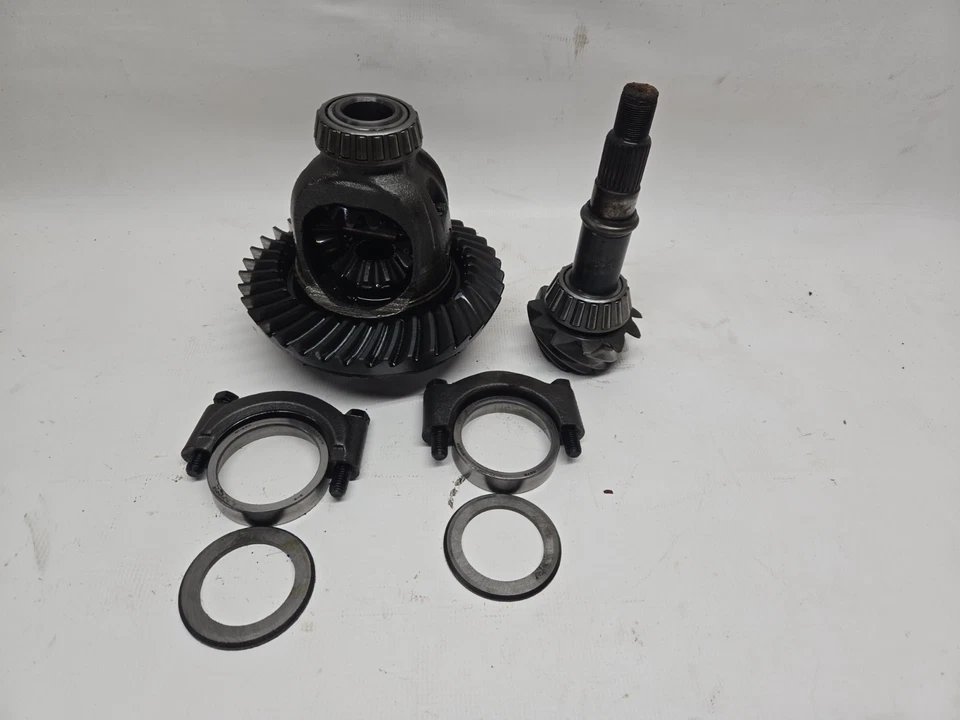 90-06 Jeep Wrangler YJ TJ 4.10 Rear Axle Gears Dana 35 Carrier Pinion Ring Gear  - Image 1 of 4