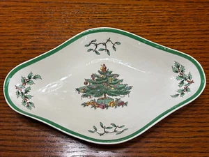 Spode Christmas Tree Oval Slightly Scalloped Relish Dish S 3324B ENGLAND - Picture 1 of 3