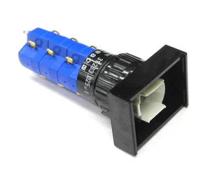 Interruptor iluminado push-off rectangular de 3 velocidades 5/8" EAO 31-263.025. ES - Imagen 1 de 1