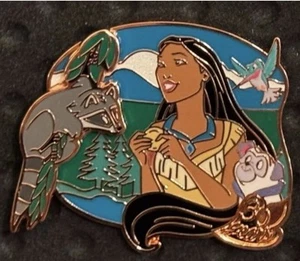 Disney Parks 2025 Pocahontas 30th Anniversary Meeko Fut & Percy Pin - Picture 1 of 2