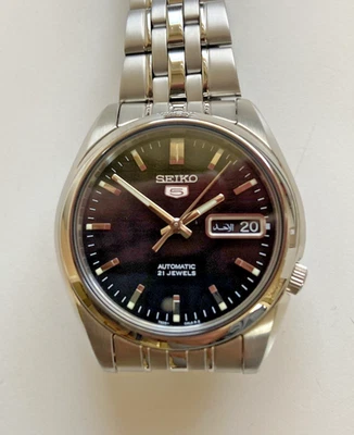 Seiko 5 SNK361K1 Men's Black Watch Automatic Day Date 37mm 30M Water Resistant - Image 1 of 4