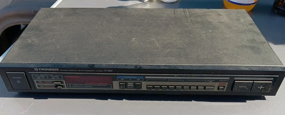 Pioneer Stereo Tuner Receiver TX 1060 UKW + MW  16 Speicherplätze  - Bild 1 von 1