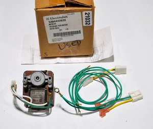 Electrolux 5304442620 Refrigerator Evaporator Motor 216690400 - Picture 1 of 4
