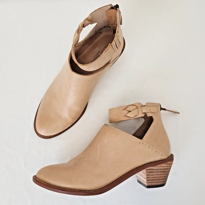 Botas de tornozelo Kelsi Dagger Brooklyn Kadeeja couro marrom zíper 2" salto empilhado US7 - Imagem 1 de 4