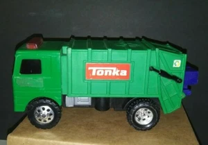 2008 Tonka 7" Hasbro Toughest Minis Lights Sound Garbage Truck #05854 - Picture 1 of 3