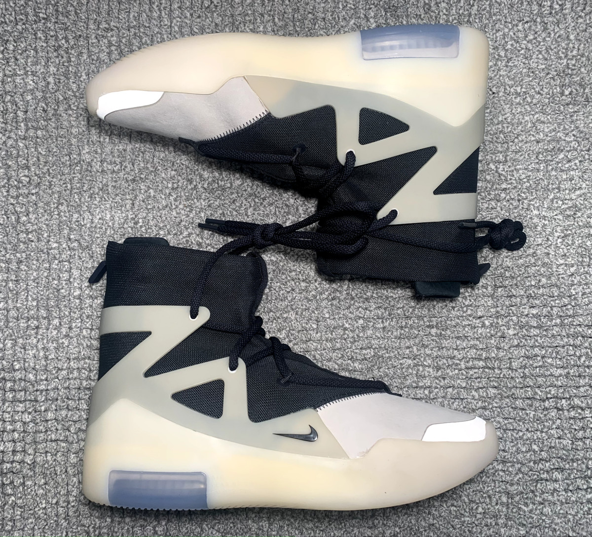 スニーカー Nike Air Fear of God 1 String \"The Question\" SS 20 2020 Nike Air Fear of God 1 String The Question SS 20 2020