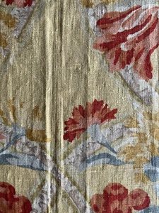 Lee Jofa  The Royal Oak Collection Mitford Gold  24"x24" Fabric Remnant - Picture 1 of 3