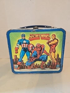 Fiambrera metálica Aladdin Secret Wars 1984 sin termo Marvel Comics usada de colección - Imagen 1 de 22