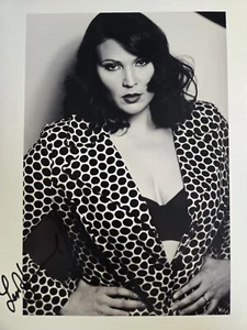Lisa Howard Autographed Signed Photograph W/ COA 8x10" - Picture 1 of 5