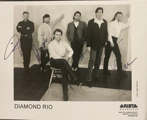 DIAMOND RIO HANDSIGNIERTES VINTAGE HANDSIGNIERTES FOTO - DAS BESTE AUF EBAY! - ALLE 6! - Bild 1 von 1