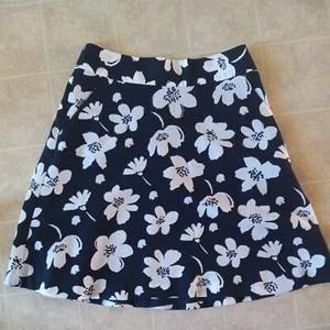 Ann Taylor LOFT Women Navy floral skirt size 2 NWOT - Picture 1 of 4