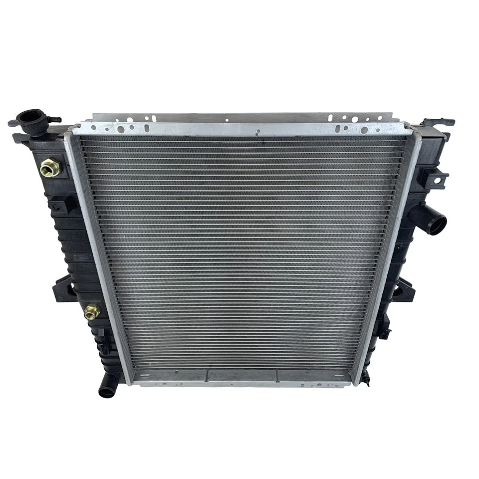 Radiador 3280 CSF para Explorer Ford Sport Trac Ranger Mercury Mountaineer 00-01 Foto 1 de 4