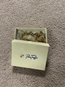 Vintage goldfarbene filigrane Halskette 2,5" gewölbt Anhänger & Clip Ohrringe Penn Traffic - Bild 1 von 12