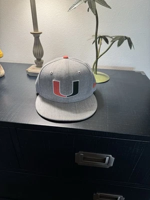 New Era 59Fifty University of Miami Hurricanes Hat Size 7 1/4 - Image 1 of 3