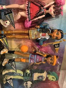 Monster High Ghoul Spirit Deportivo De Lujo Moda Muñeca Juego - Paquete de 6 - Imagen 1 de 11