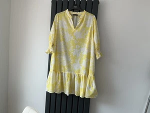 M&S Collection Yellow Floral Short Sleeve dress 100% Cotton Size 18 Ex Condition - Picture 1 of 4