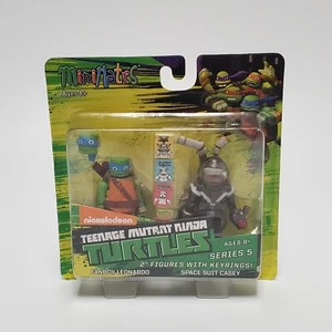  Teenage Mutant Ninja Turtles Minimates TRU Wave 5 Fanboy Leonardo & Space Casey - Picture 1 of 3