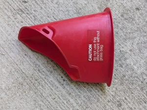 Toro Wirbelwind Grasauswurf Rutsche Werfer Kunststoff selten Oldtimer Mäher - Bild 1 von 6