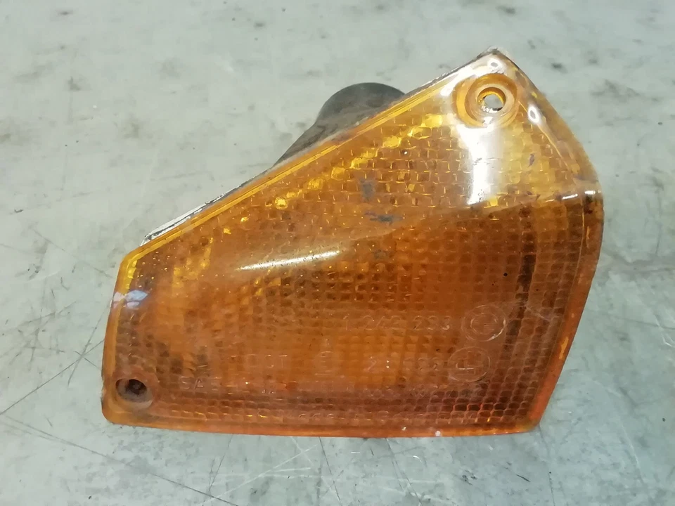 Indicator Front Left BMW R100RT 87-96 - Image 1 of 4