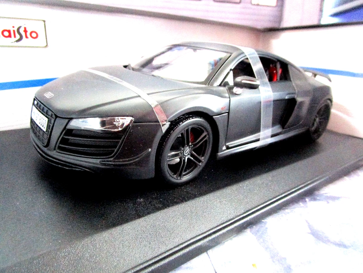 Audi R8 Nera Decappottabile