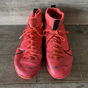 Scarpe da calcio NIKE Mercuric rosa/rosso indoor giovani taglia 3,5 - Foto 1 di 6