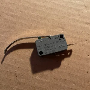 Frigidaire FFAD5033W1 Dehumidifier Bucket Full Switch MS-18 - Picture 1 of 3