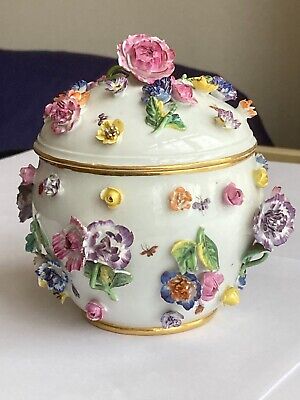 Antique Meissen Porcelain Floral Encrusted Bowl With Lid - Deckledose • 151.28€