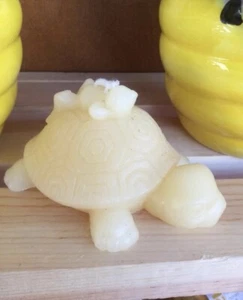 Beeswax Candle Turtle. Natural Scent & Color. Cotton Wick. No Chemicals - Picture 1 of 9