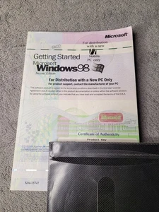 Microsoft Windows 98 PC seconda edizione manuale con codice Product Key OEM - Foto 1 di 3