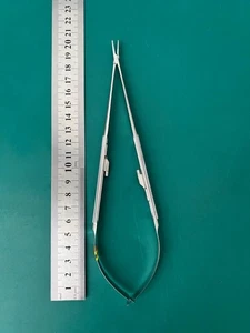 V. Mueller CH06121 Cardiovascular Needle Holder Delicate Touch Dust Jaws 8.25" - Picture 1 of 6