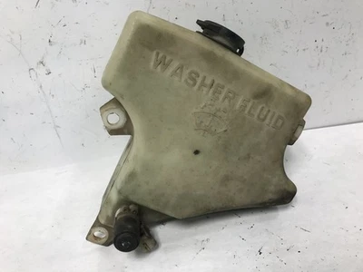 Depósito de lavadora de parabrisas Peterbilt 340 2008-2020 - usado Foto 1 de 4