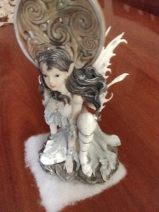 Figura de hada del trabajo de 18 centímetros de altura con alas desmontables - Imagen 1 de 7