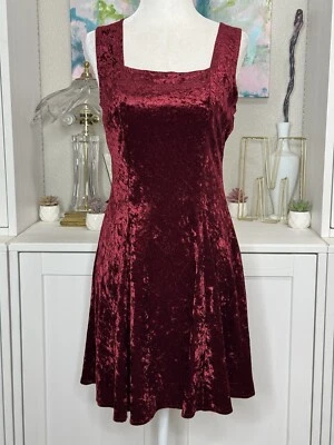 All That Jazz 1990s Short Crushed Velvet Skater Dress Size Small Burgundy  - Imagem 1 de 4