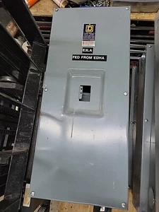 Square D KA225S Circuit Breaker Enclosure 225A 600 V - Picture 1 of 3