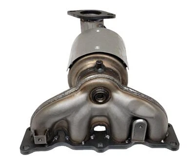 Manifold Catalytic Converter For 2017 2018 Hyundai Santa Fe Sport 2.4L Engine - Image 1 of 4