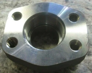 1930-62-20-20, W49-20-20, SAE Flange Blk, Hydraulic, Fitting, No "O" Ring - Picture 1 of 2