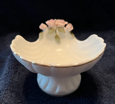 Lefton China Seashell Trinket Soap Dish Pink Roses - Image 1 of 4