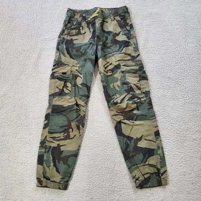 Pantalones cargo Wrangler para niños 14 verdes camuflados sin estirar con cordón para jugadores Foto 1 de 4