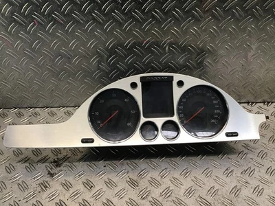 Tacho VW Passat Variant (3C5, B6) 2.0 TDI 103kW 140PS A2C53145550 Kombiinstrume - Bild 1 von 3