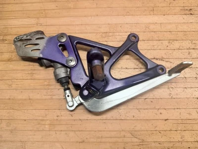 Juego trasero derecho Yamaha YZF R1 2013 09-14 freno de clavija de pie de conductor OEM Foto 1 de 4