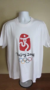 NUEVO CON ETIQUETAS XL Beijing China 2008 Camisa Juegos Olímpicos de Verano Todas las Competiciones Deportivas Logotipos XXX - Imagen 1 de 10