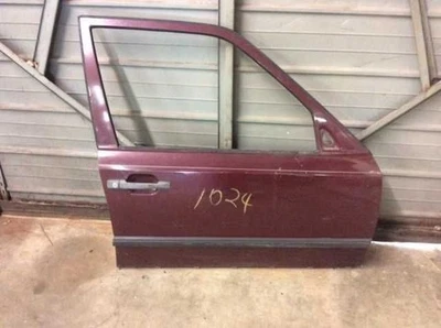 87 88 89 MERCEDES BENZ 260E 300E FRONT RIGHT DOOR SHELL ELECTRIC | BURGUNDY - Image 1 of 4
