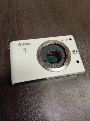 Nikon 1 J1 10.1MP Digital Camera - White( Body Only ) - Tested Works - Image 1 of 4