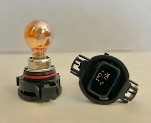 2x OEM Chrysler 300 Lincoln MKT Turn Signal Corner Light Bulb Set Socket Lamp - Picture 1 of 2