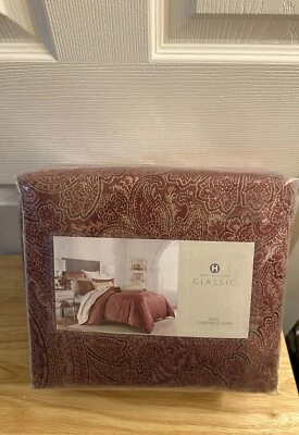 New Hotel Collection Classic Regal Paisley King Duvet Cover $465 - Image 1 of 4
