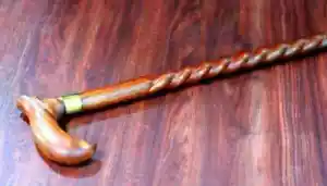 One Piece Spiral Wooden Walking Stick 36" Hand-Carved Unisex Cane - Picture 1 of 9