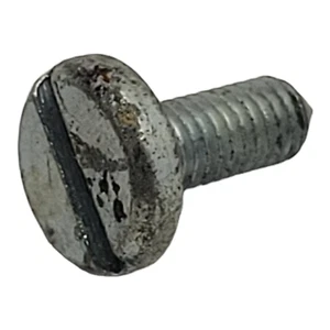 Briggs & Stratton 93817 Air Cleaner Cover Screw 93913 060101; 060102; 060103 - Picture 1 of 7